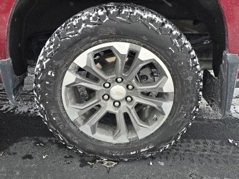 Used 2024 Chevrolet Silverado 1500 High Country w/ LPO, Dark Essentials Package image 5