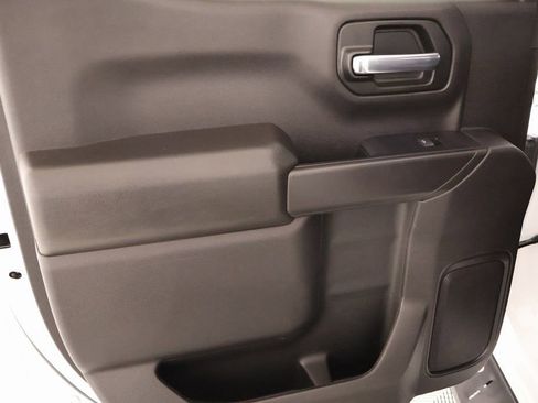 Used 2024 Chevrolet Silverado 1500 Custom image 15