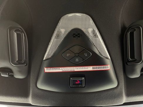 Certified 2021 Toyota C-HR XLE image 29