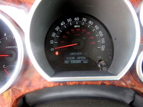 Used 2008 Toyota Sequoia Limited image 13