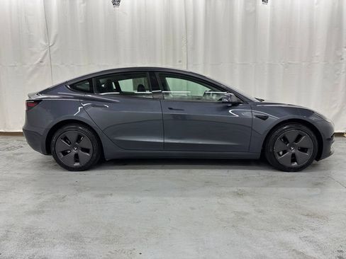 Used 2023 Tesla Model 3 Standard Range image 6