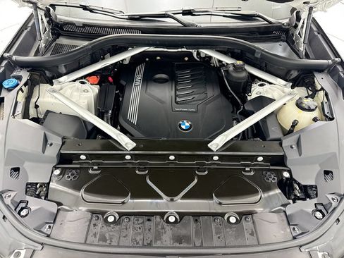 Used 2020 BMW X5 xDrive40i w/ M Sport Package AWD/4WD image 28