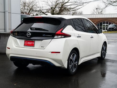 Used 2020 Nissan Leaf SV w/ SV Technology Package image 6