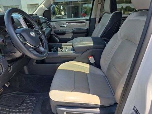 Used 2023 RAM 1500 Limited AWD/4WD image 16