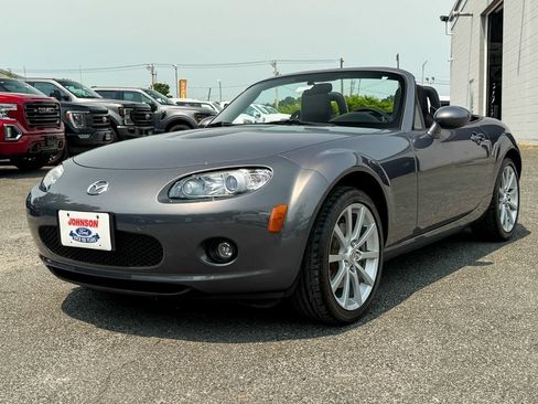 Used 2006 MAZDA MX-5 Miata Sport w/ Suspension Pkg RWD image 7