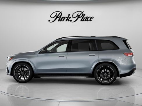 New 2026 Mercedes-Benz GLS 580 4MATIC image 9