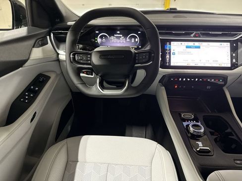 New 2026 Jeep Cherokee Overland AWD/4WD image 11