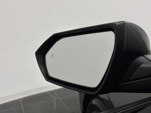 Used 2024 Hyundai Elantra SEL FWD image 12