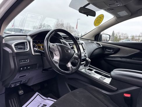 Used 2018 Nissan Murano SV image 9