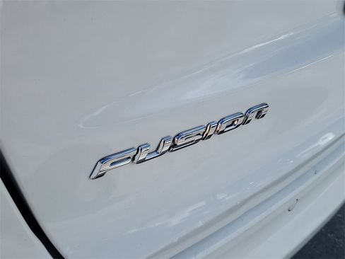 Used 2019 Ford Fusion SEL image 6