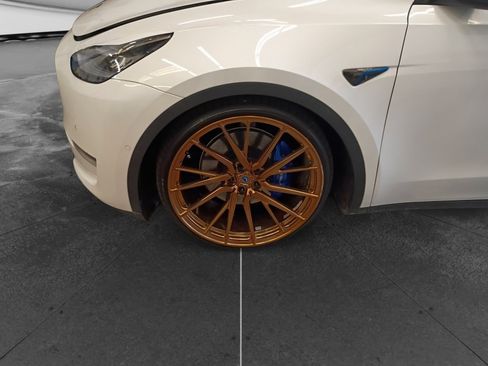Used 2020 Tesla Model Y Performance AWD/4WD image 8