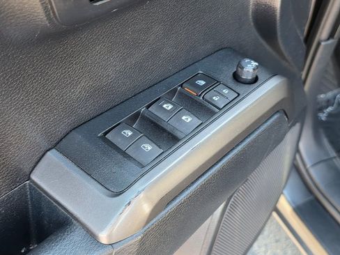 Used 2019 Toyota Tacoma TRD Sport image 23