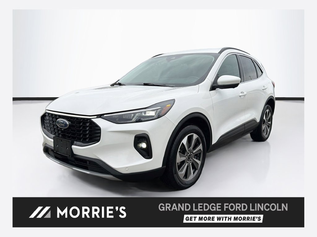 Used 2024 Ford Escape Platinum AWD/4WD image 1