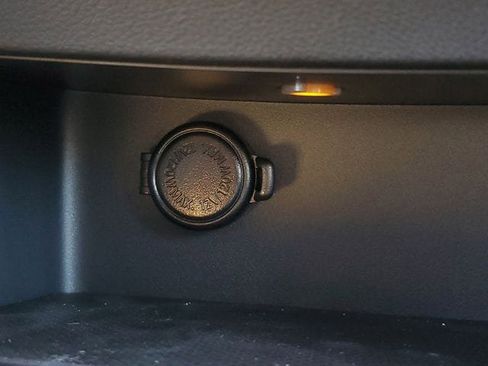 New 2026 Subaru Ascent Limited image 32