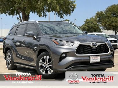 Used 2024 Toyota Highlander XLE