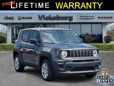 Used 2023 Jeep Renegade Latitude AWD/4WD image 1