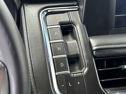 Used 2024 Chevrolet Tahoe LS RWD image 29