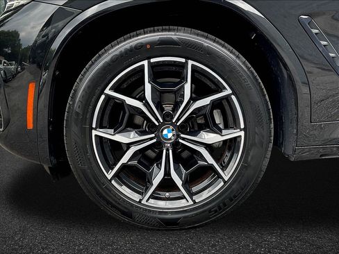 Used 2022 BMW X4 xDrive30i w/ M Sport Package 2 AWD/4WD image 31