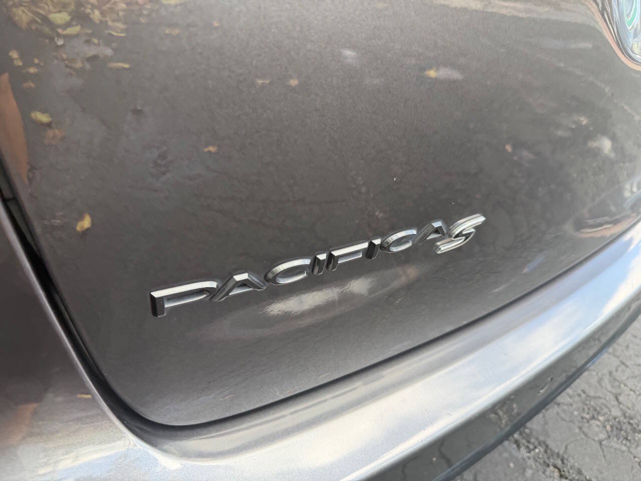 Used 2020 Chrysler Pacifica Touring w/ S Appearance Package FWD image 21