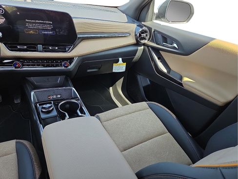 New 2026 Chevrolet Equinox ACTIV w/ Convenience Package III FWD image 12