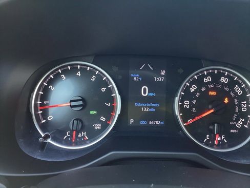 Used 2021 Toyota RAV4 XLE Premium AWD/4WD image 11