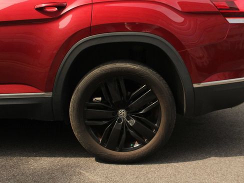 Used 2018 Volkswagen Atlas SEL FWD image 10