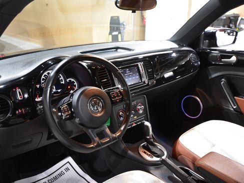 Used 2016 Volkswagen Beetle 1.8T S image 12