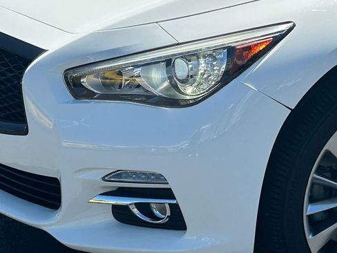 Used 2017 INFINITI Q50 3.0t Premium RWD image 11