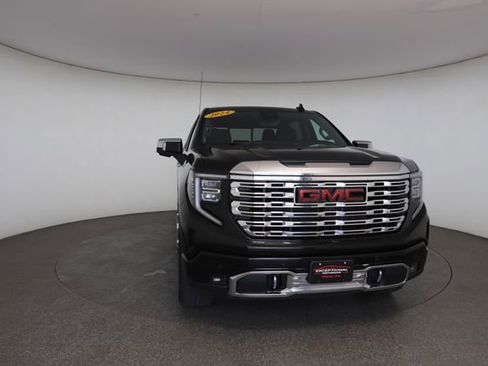 Used 2024 GMC Sierra 1500 Denali w/ Technology Package AWD/4WD image 30