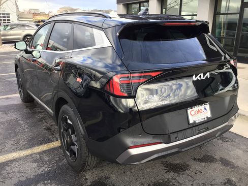 New 2026 Kia Sportage EX image 4