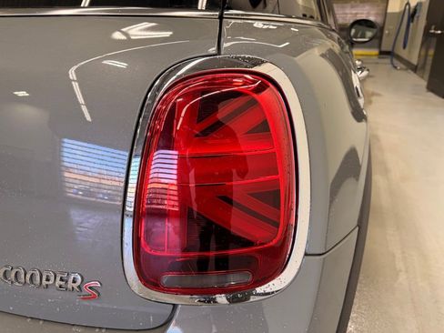 Certified 2023 MINI Cooper S image 5