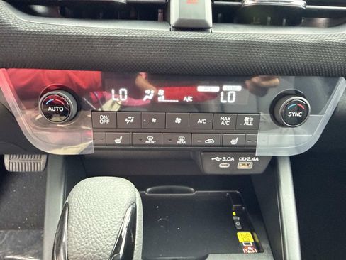 New 2026 Subaru Outback Limited AWD/4WD image 31