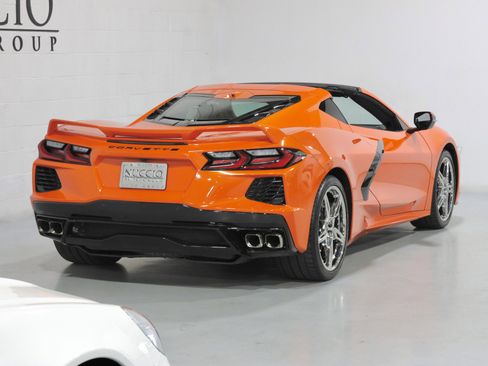 Used 2021 Chevrolet Corvette Stingray Premium Cpe w/ Z51 Performance Package image 24