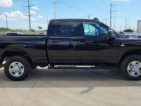 New 2026 RAM 2500 Tradesman AWD/4WD image 9