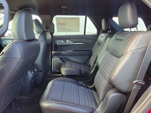 New 2026 Ford Explorer ST-Line w/ ST-Line Street Pack RWD image 9