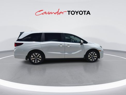 Used 2026 Honda Odyssey EX-L image 9