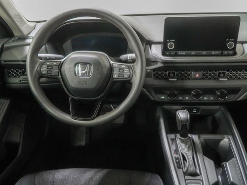 Certified 2025 Honda Accord SE image 21