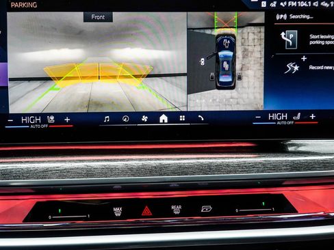 Used 2023 BMW 760i xDrive 760i xDrive w/ Parking Assistance Package image 29