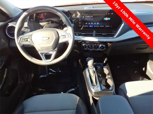 New 2026 Chevrolet Trax LT w/ Driver Confidence Package image 13