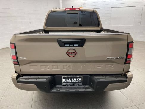Used 2022 Nissan Frontier PRO-4X w/ Pro-4X Premium Package AWD/4WD image 6