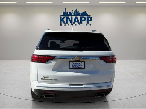 Used 2023 Chevrolet Traverse High Country image 4