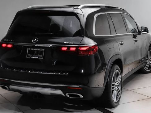 Certified 2025 Mercedes-Benz GLS 450 4MATIC image 3