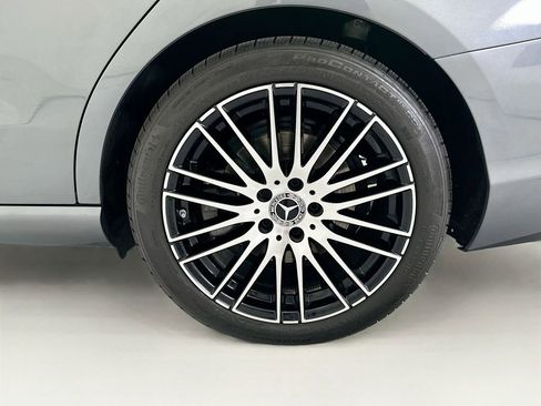 Certified 2025 Mercedes-Benz C 300 Sedan image 30