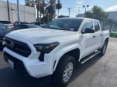 Used 2024 Toyota Tacoma SR w/ SR Upgrade Package RWD image 8
