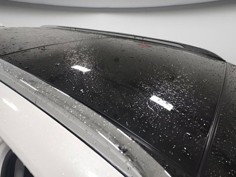 Used 2019 Kia Sorento SX image 16