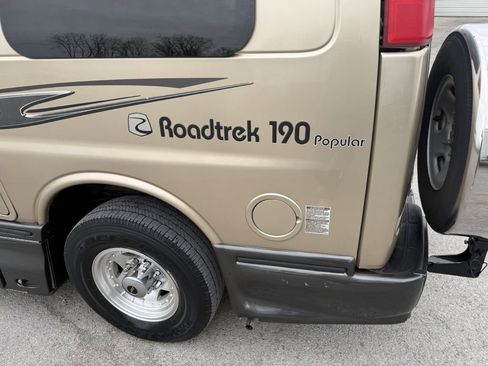 Used 2010 Chevrolet Express 3500 Extended w/ Power Package RWD image 21