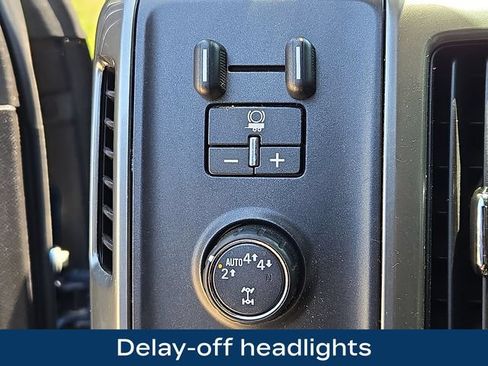 Used 2019 Chevrolet Silverado 1500 LT w/ All Star Edition AWD/4WD image 9