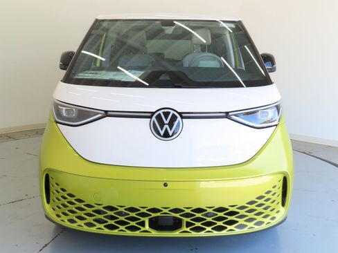 New 2025 Volkswagen ID. Buzz 1st Edition image 10