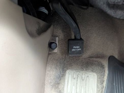 Used 2010 Toyota Highlander Limited image 40