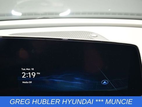 Used 2025 Hyundai Elantra SEL FWD image 21